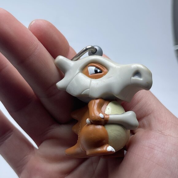 VINTAGE 1999 Burger King Cubone Pokemon Mini-Figure Keychain - Picture 11 of 11